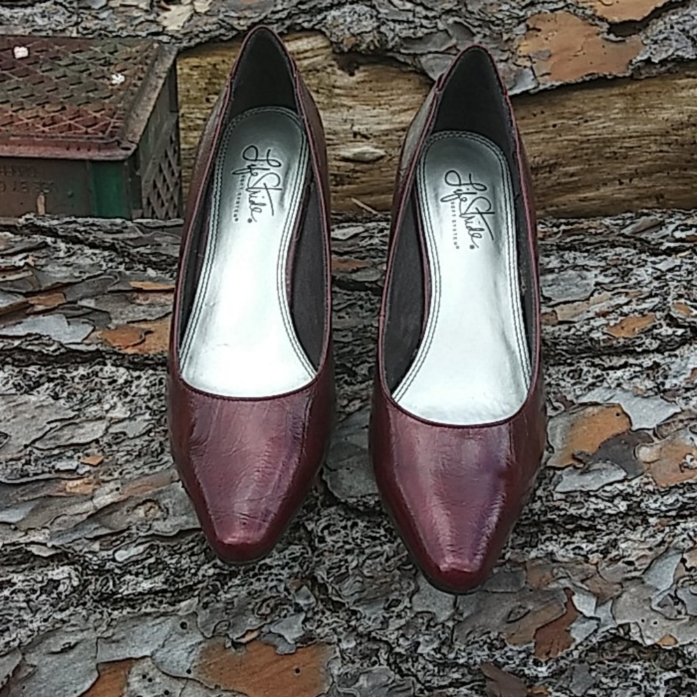 Kitten heels